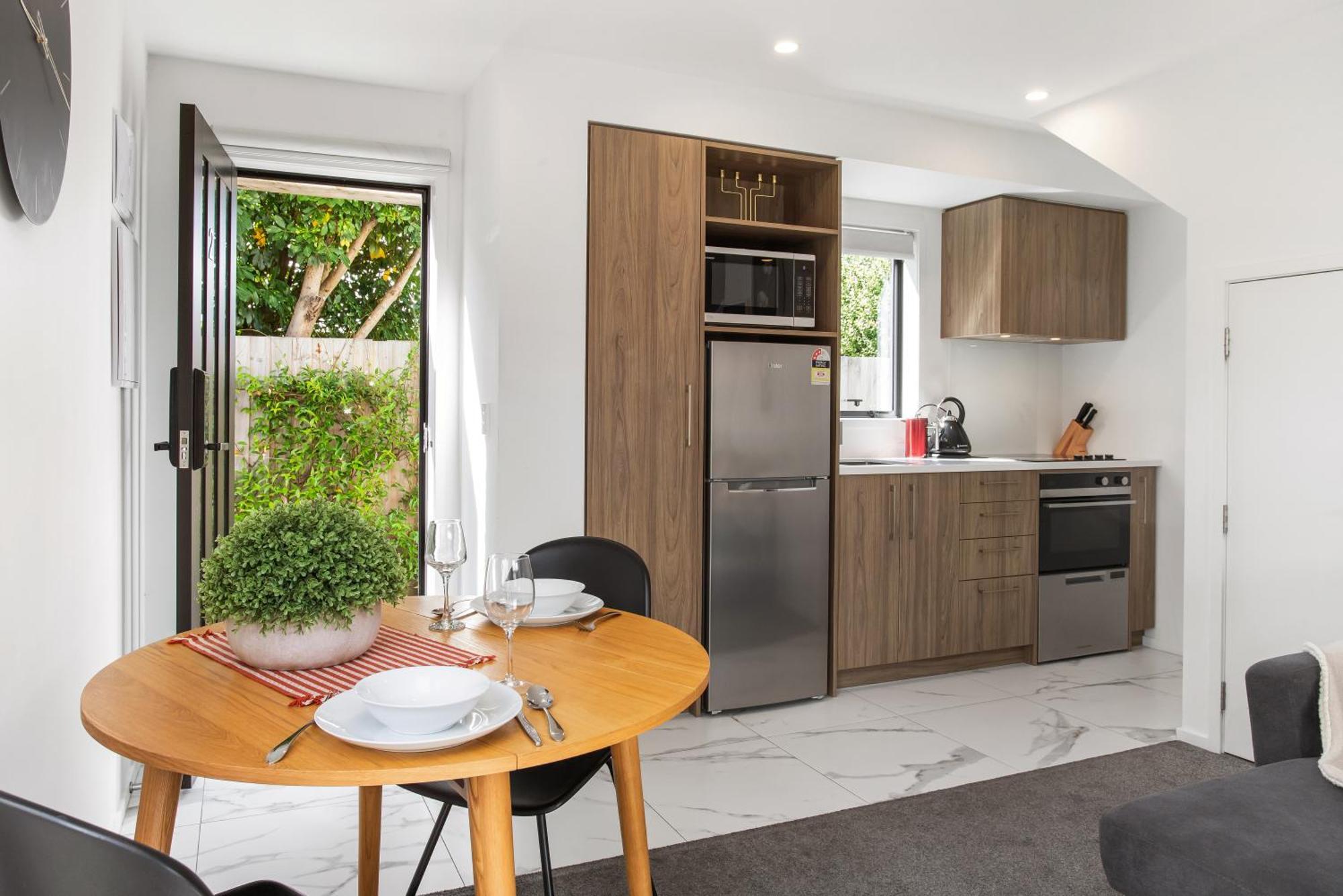 Chic City Living 1 Bdrm Sunny Warm Close Cbd ไครสต์เชิร์ช ภายนอก รูปภาพ